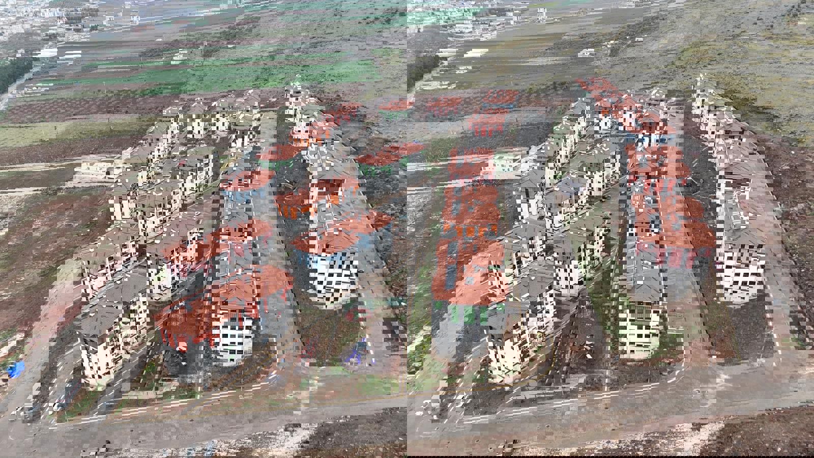 Gaziantep Yavuzeli Cingife Mahallesi TOKİ 392 Konut ve 1 Büfe Projesi – Altyapı ve Çevre Düzenlemesi