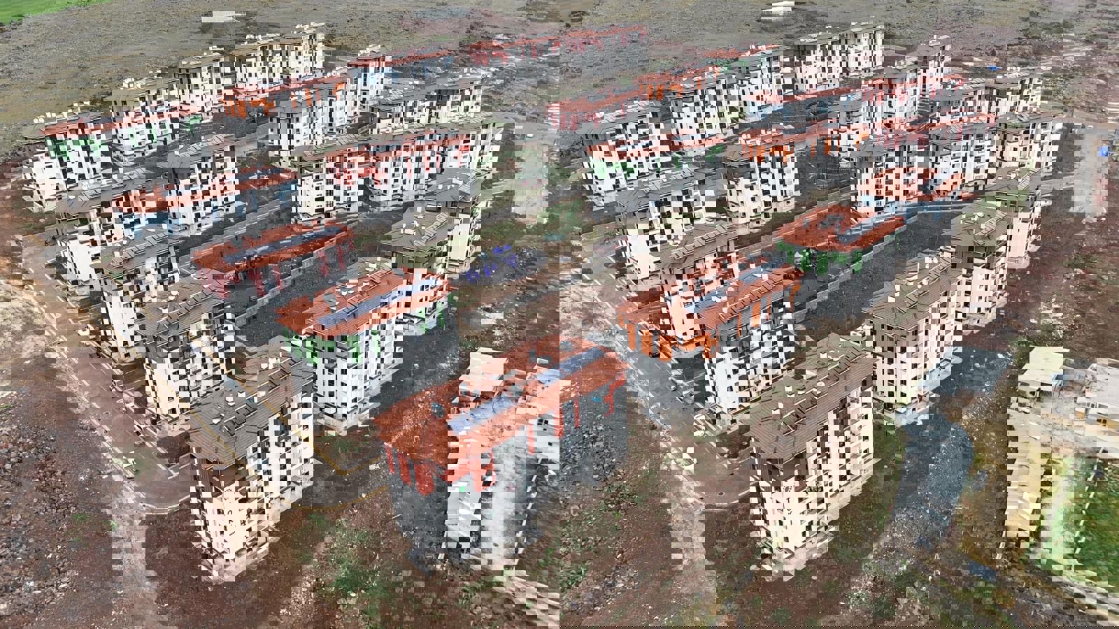 Gaziantep Yavuzeli Cingife Mahallesi TOKİ 392 Konut ve 1 Büfe Projesi – Altyapı ve Çevre Düzenlemesi
