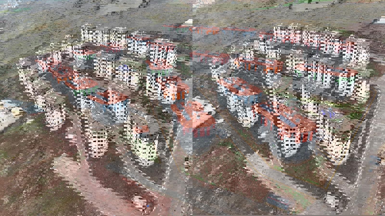 Gaziantep Yavuzeli Cingife Mahallesi TOKİ 392 Konut ve 1 Büfe Projesi – Altyapı ve Çevre Düzenlemesi